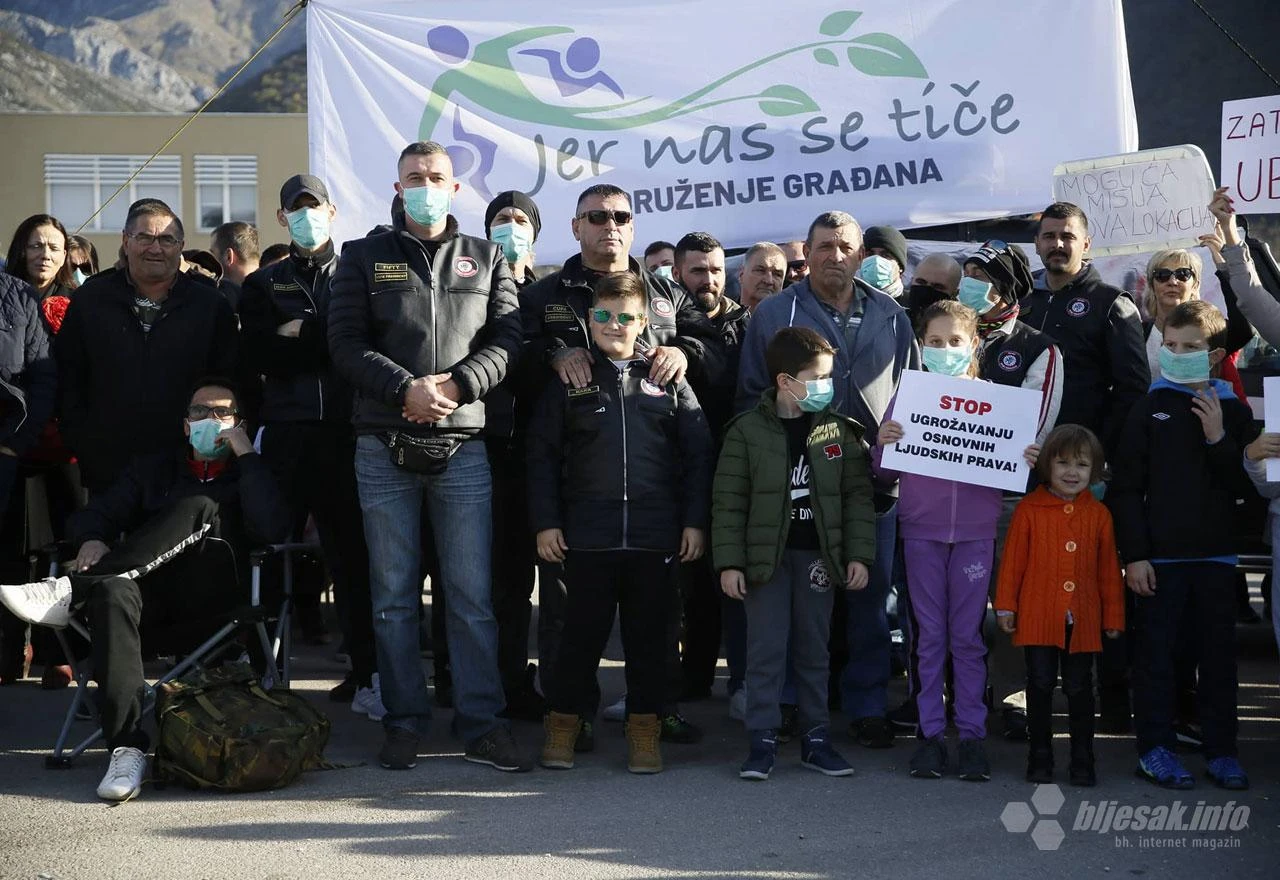 Građani ispred deponije poručili: Ministrice Đapo, Vi ste na potezu