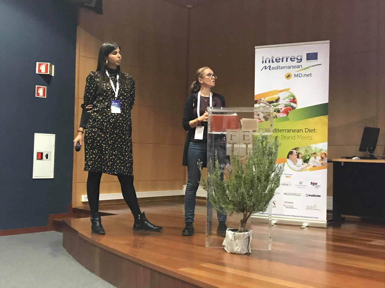 Nikolina i Maja na tečaju Mediteranske prehrane u Portugalu