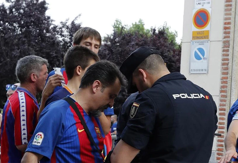 Iz sigurnosnih razloga nogometaši Barcelone i Reala u istom hotelu