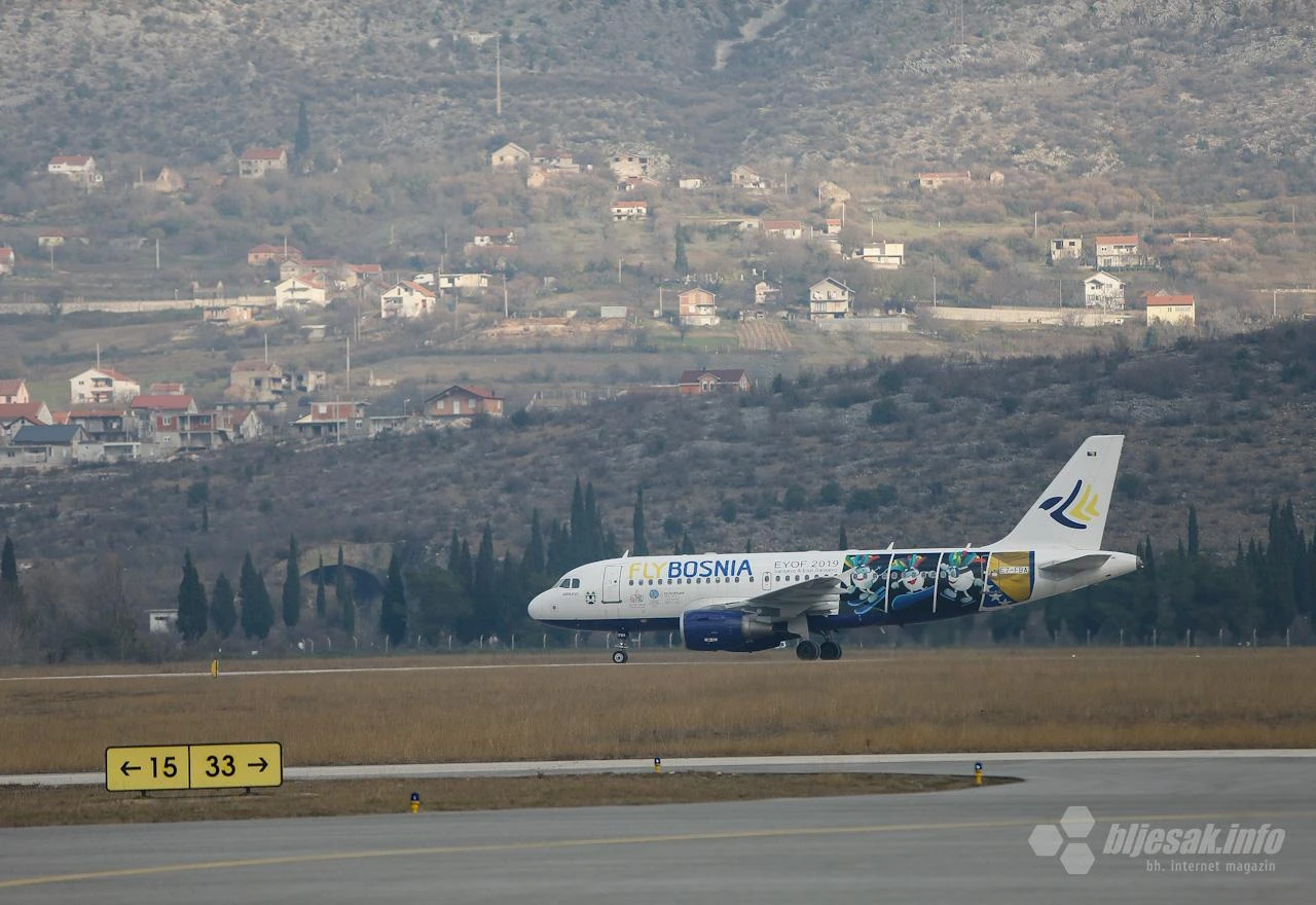 Prvi avion FlyBosnie na novoj liniji sletio u Mostar