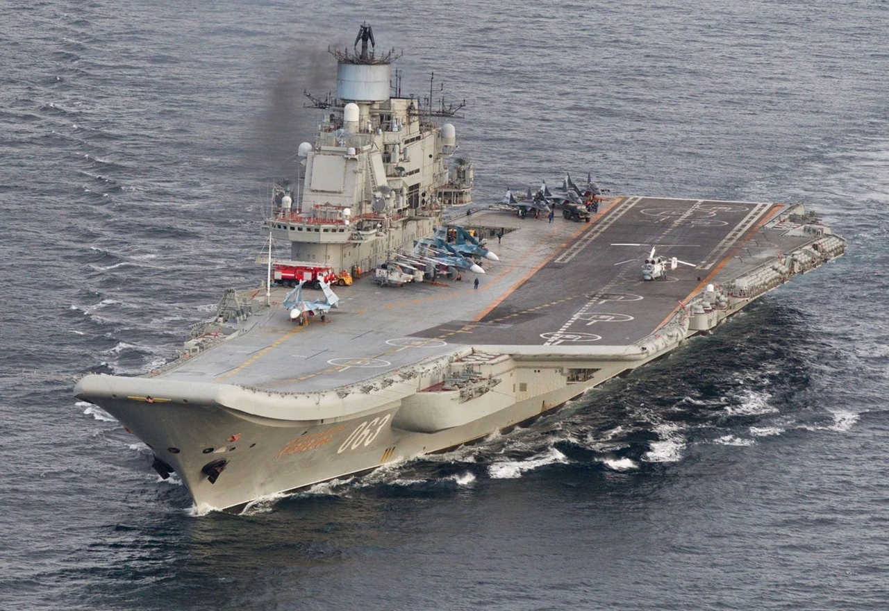 Zapalio se ruski nosač aviona Admiral Kuznjecov