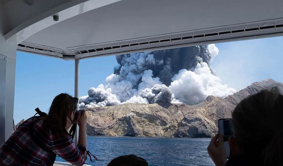 Najmanje 13 osoba izgubilo život u erupciji vulkana na Novom Zelandu