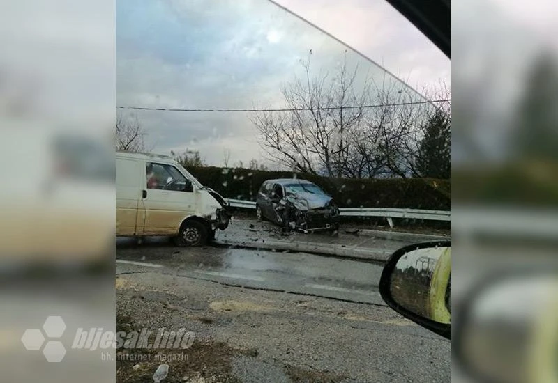 Kruševo: Jedna osoba ozlijeđena u sudaru dva vozila