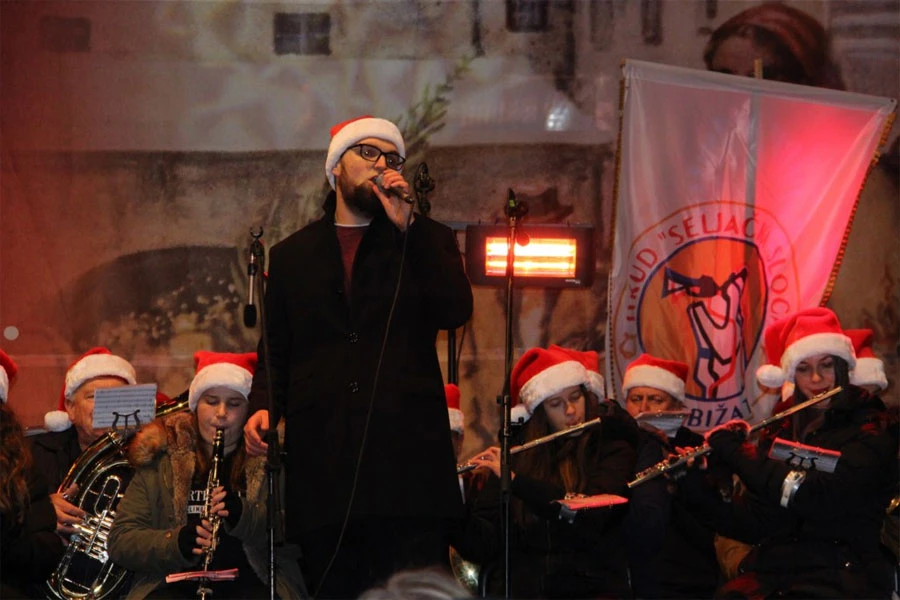 Puhački orkestar iz Trebižata zabavio publiku na Adventu u Zagrebu