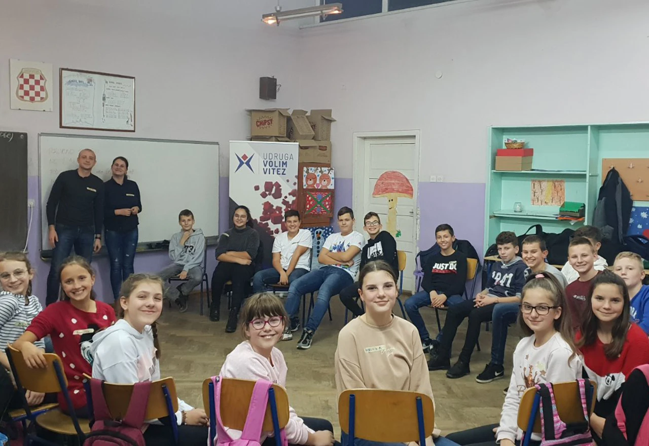 Osnovnoškolci učili o važnosti sigurnosti na internetu