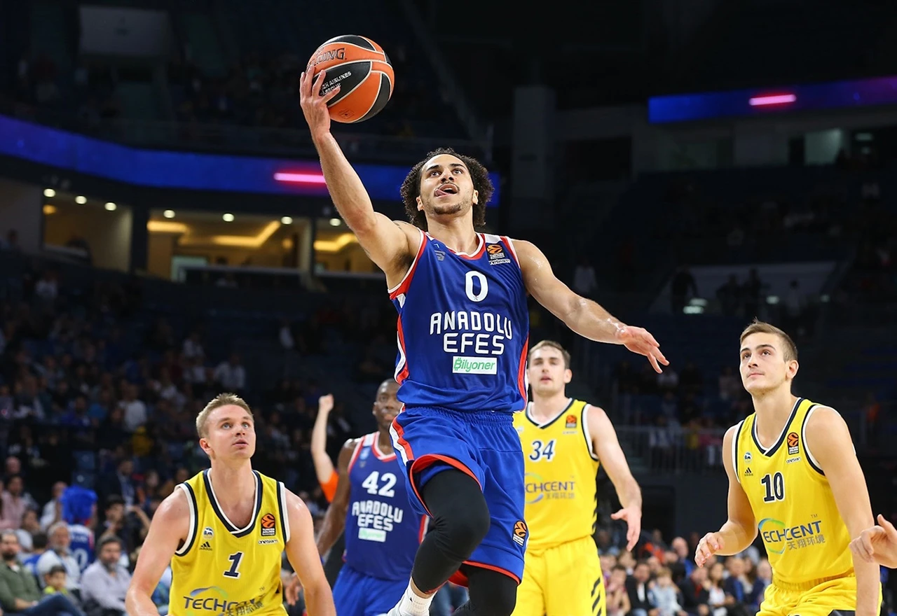Shane Larkin novi rekorder Eurolige