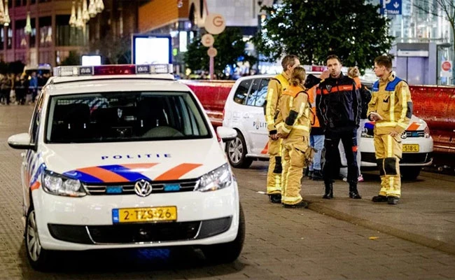 Napad u Haagu: troje ranjenih u trgovini, traje potraga za napadačem