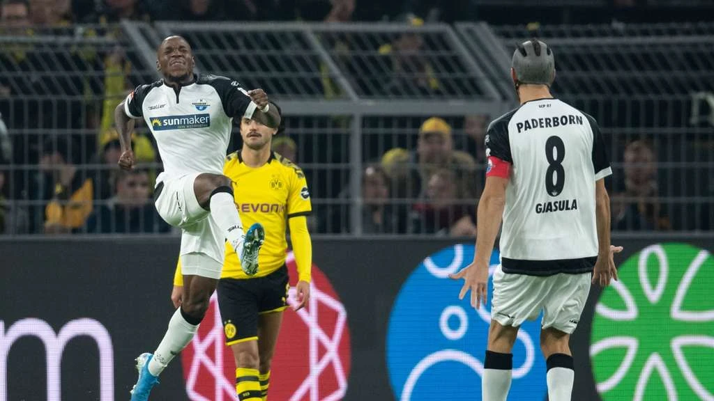 Borussia Dortmund protiv fenjeraša spasila bod u sudačkoj nadoknadi