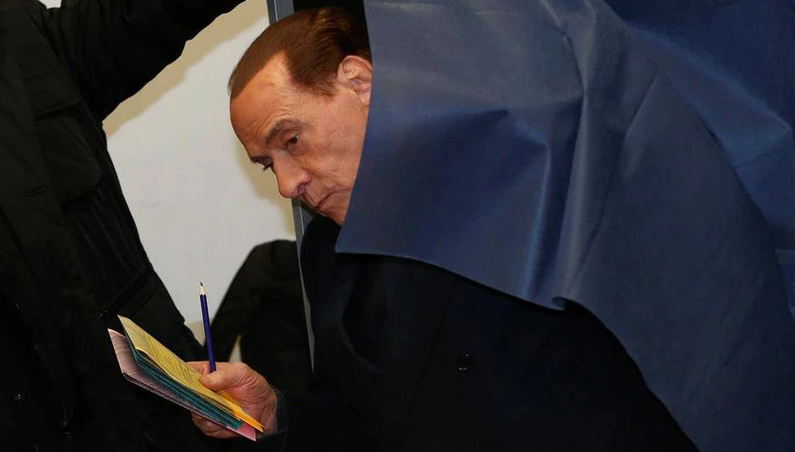 Berlusconi u bolnici nakon pada u Zagrebu