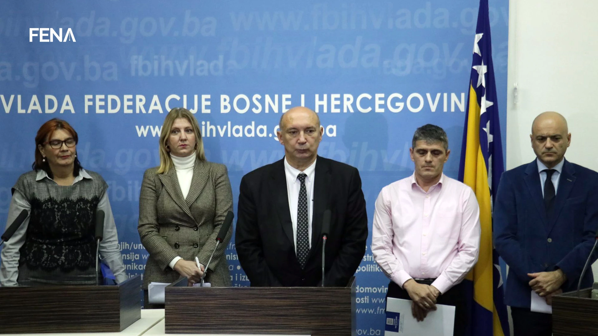 Ministar šokiran, a ministrica tvrdi kako njihove preporuke nitko nije poštovao