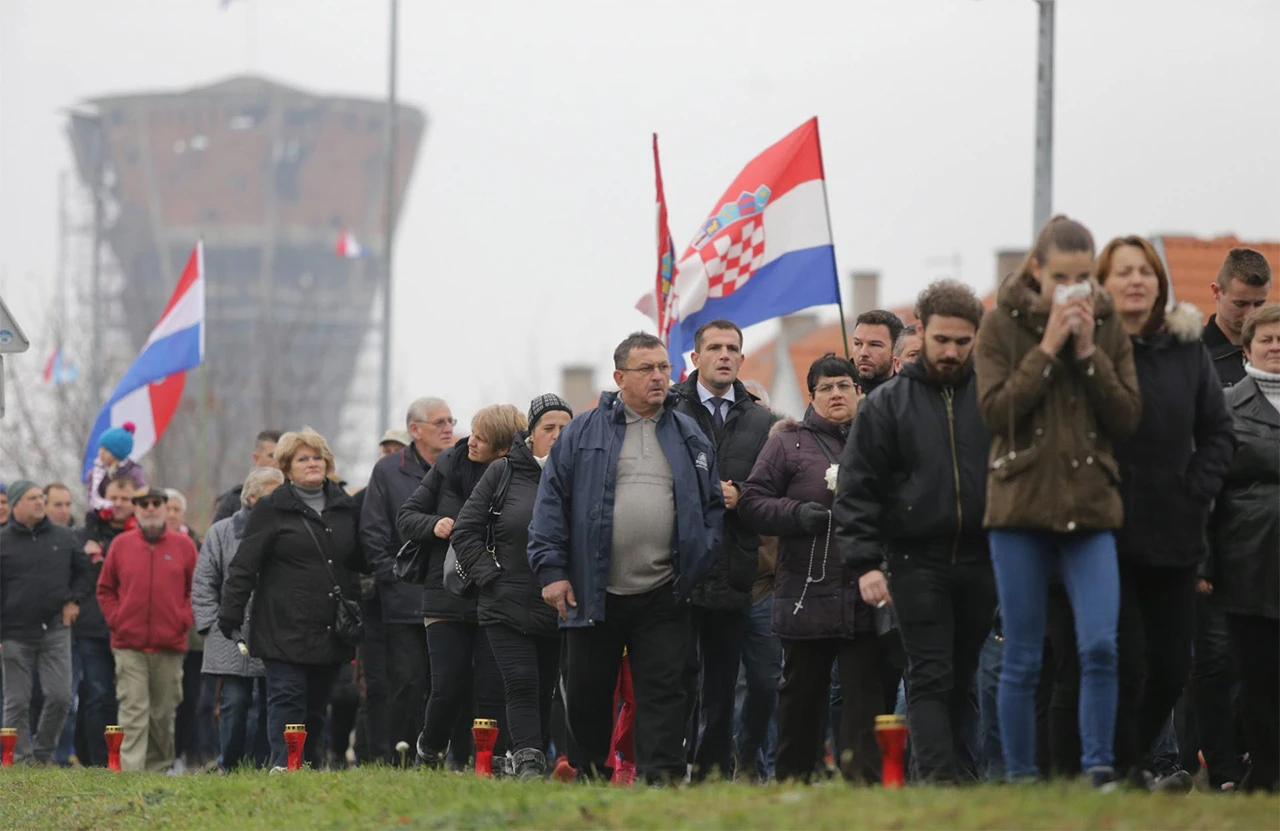 Hrvatska se prisjeća najbolnijih dana grada Vukovara