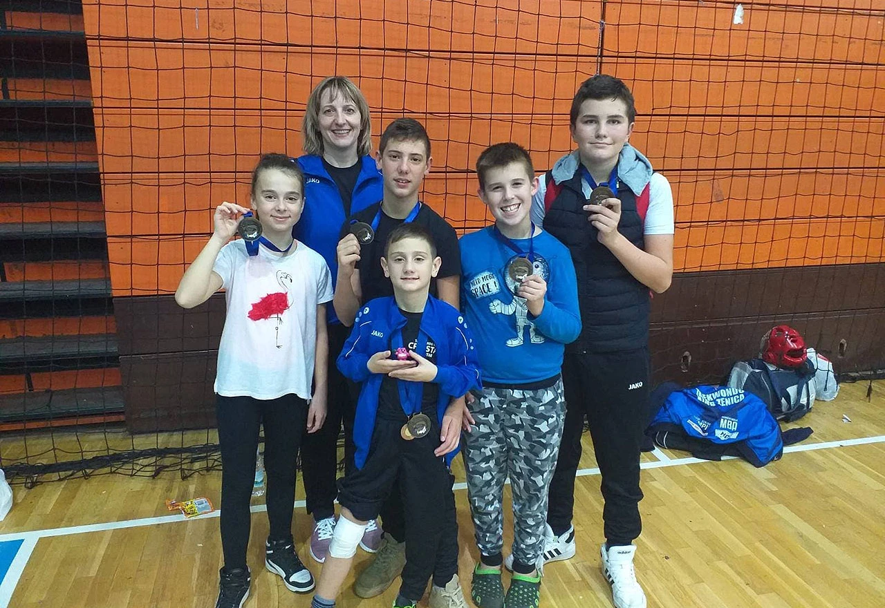 Taekwondaši Cro Stara osvojili osam brončanih medalja