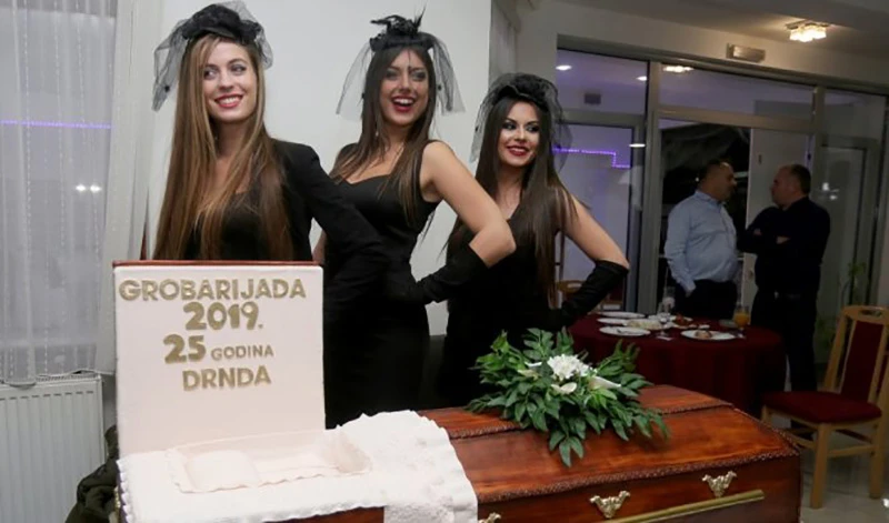 Održana Grobarijada, godišnji bal srpskih pogrebnika
