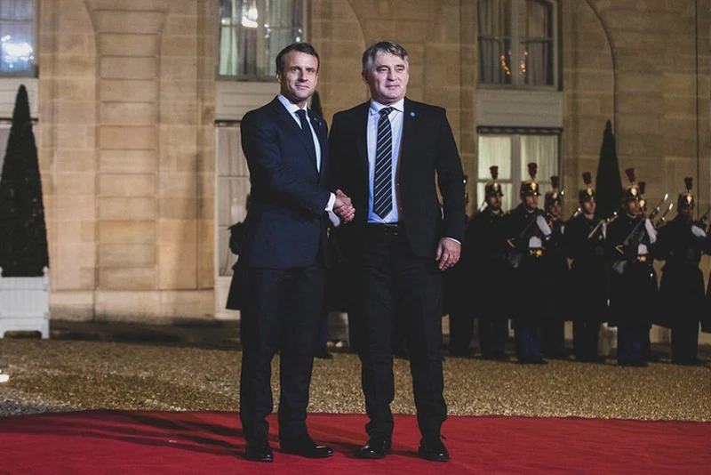 Komšić na crvenom tepihu odgovorio Macronu