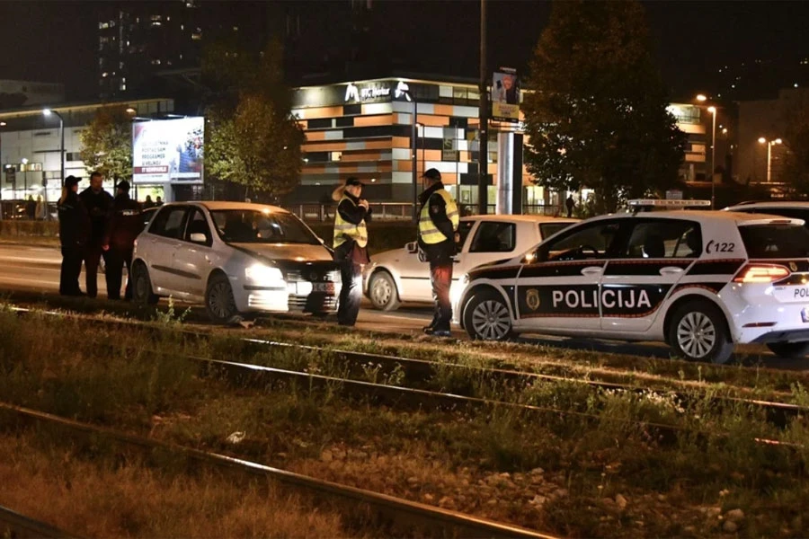 Policijska potjera na ulicama Sarajeva: Uhićene dvije osobe, treća u bijegu