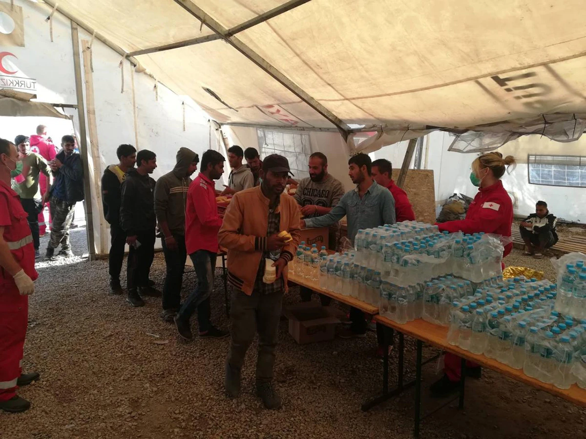Uspostavljaju se dva prihvatna kampa za migrante van USK