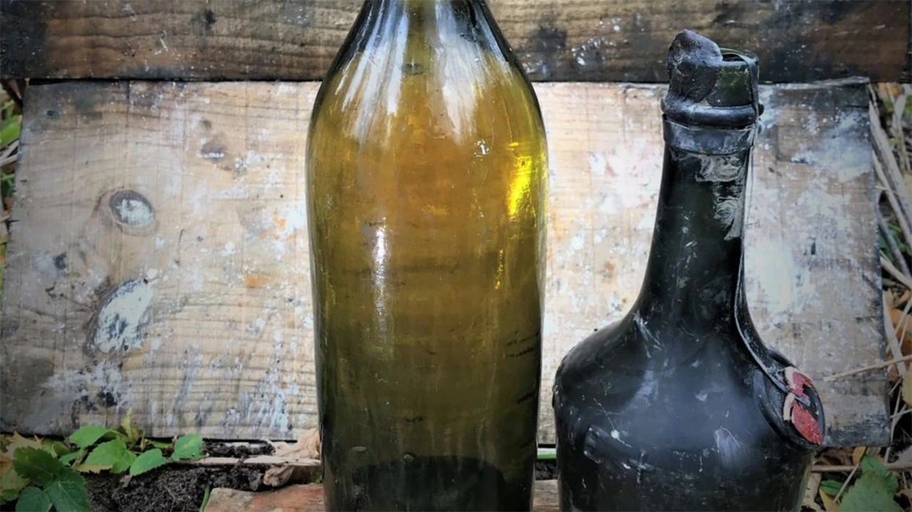 Ronioci pronašli 900 boca rijetkog alkohola namijenjenog ruskom caru Nikolaju II.