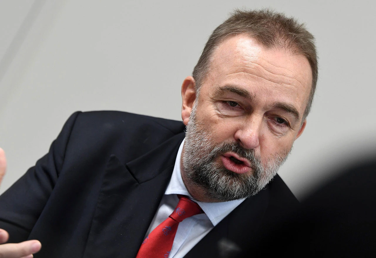 Unuk posljednjeg habsburškog cara mora iz imena izbaciti ''von''