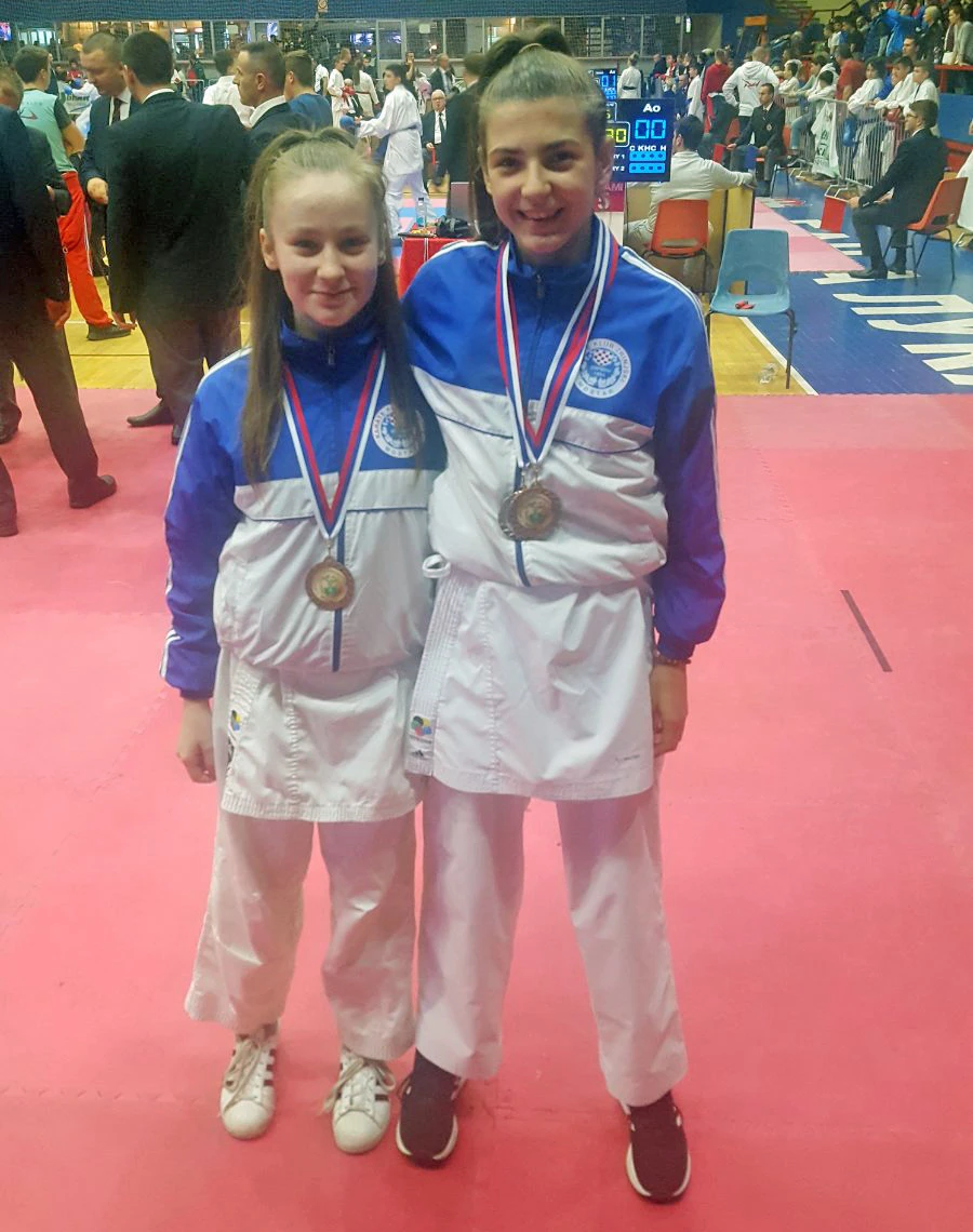 Karate klub Zrinjski sa svoje tri članice osvojio 3 odličja