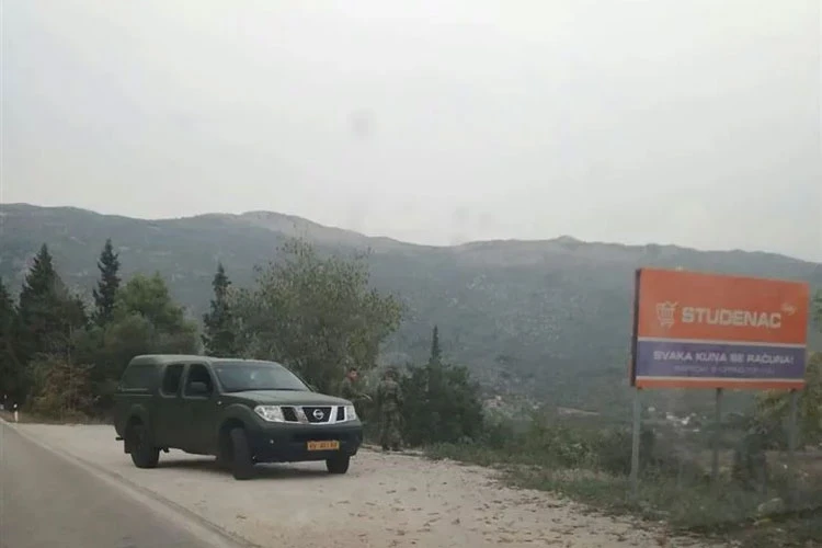 Hrvatski vojnici uočeni na granici s BiH, Vrgorčani traže pomoć zbog migranata