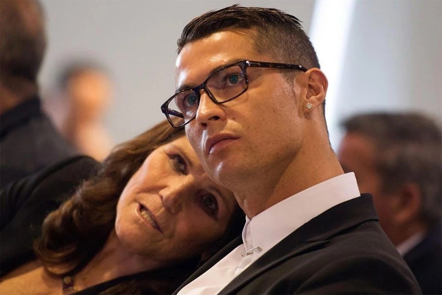 Ronaldova majka: FIFA je mafija