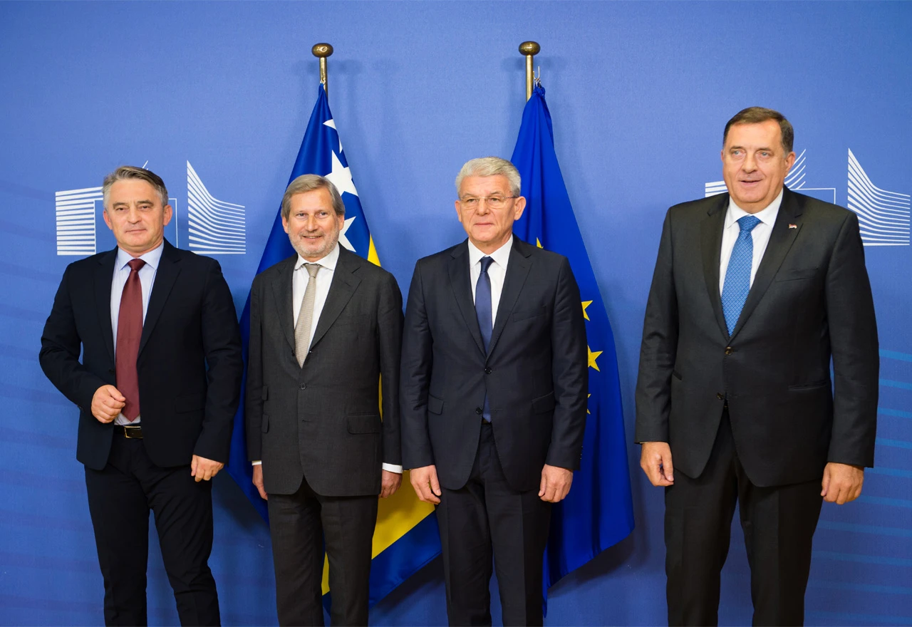 Hahn s članovima Predsjedništva: Radite na ekonomskom razvoju BiH