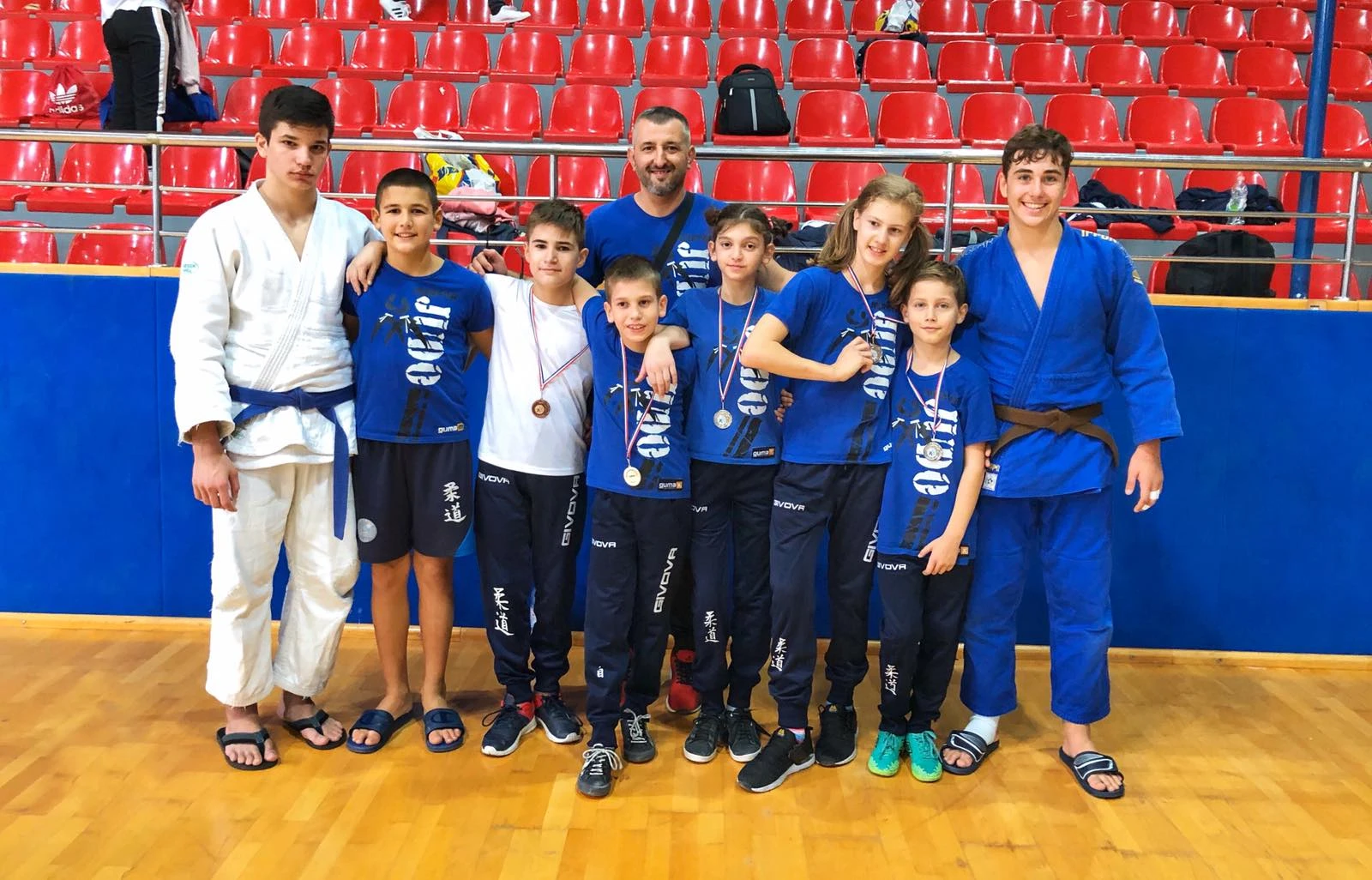 JK Neretva uspješna na dva fronta, osvojili 18 medalja i 2 pehara