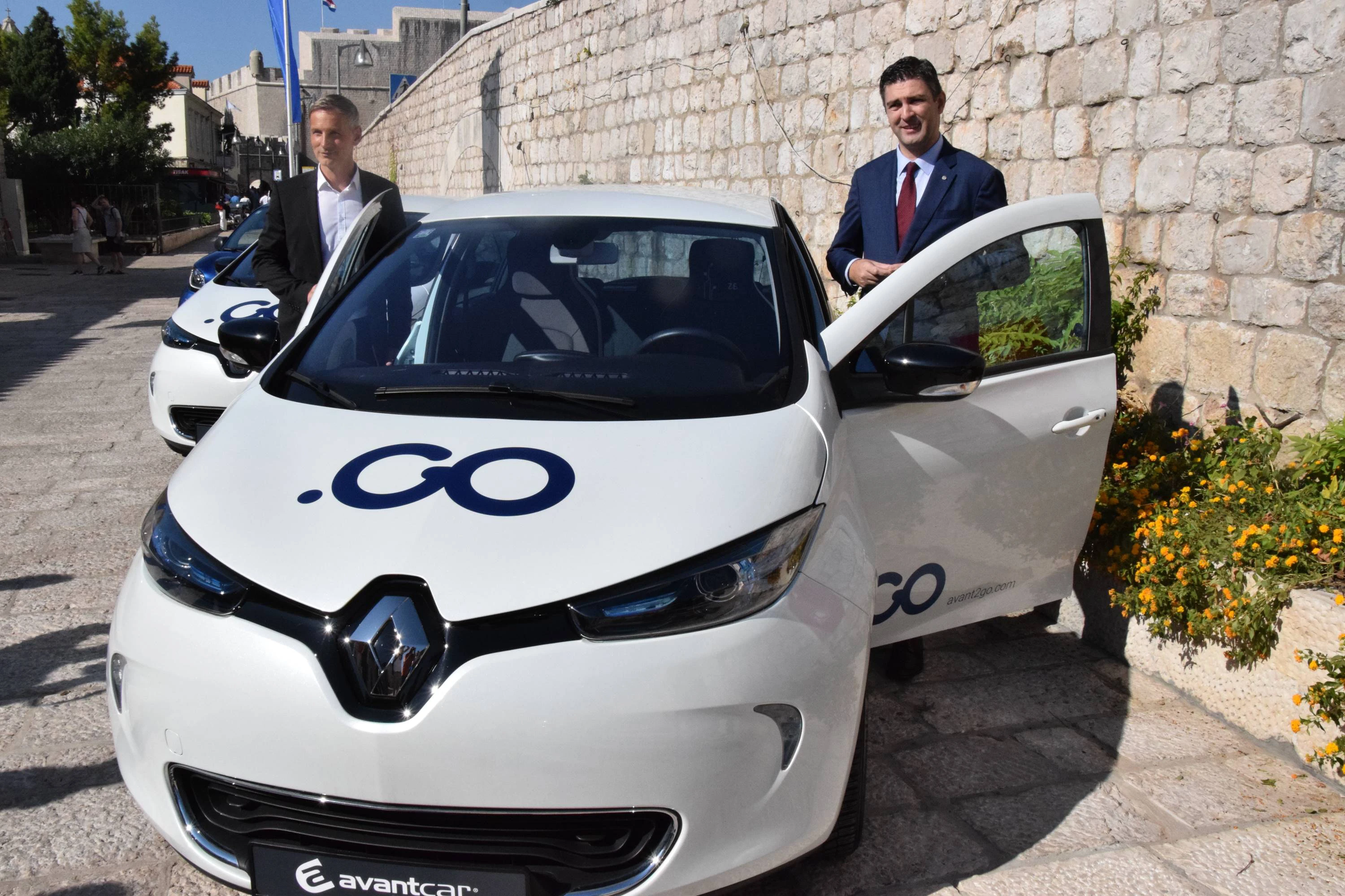 Grad Dubrovnik uveo 'car sharing' sustav s 30 električnih vozila