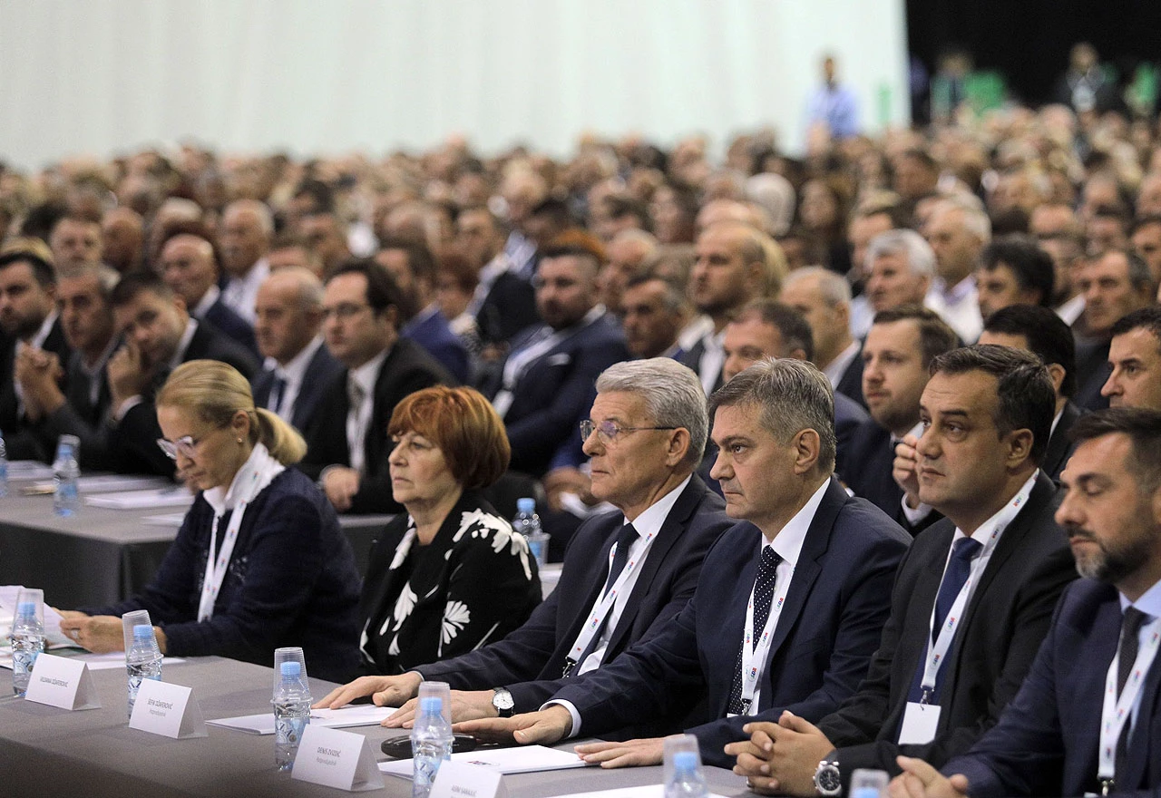 SDA: Dodik šalje migrante u urbane centre s bošnjačkom većinom