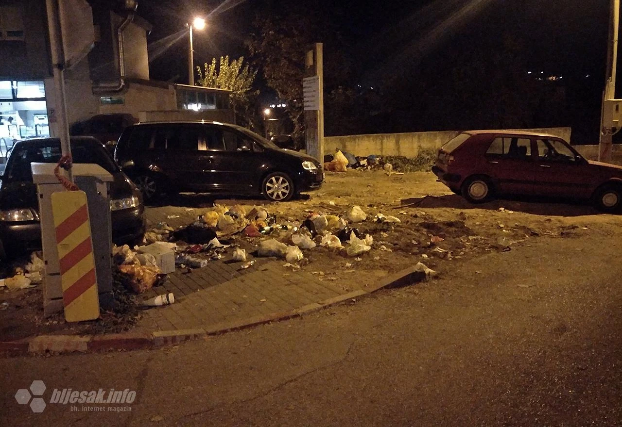Mostar: Kreativan način odlaganja otpada na Rudniku