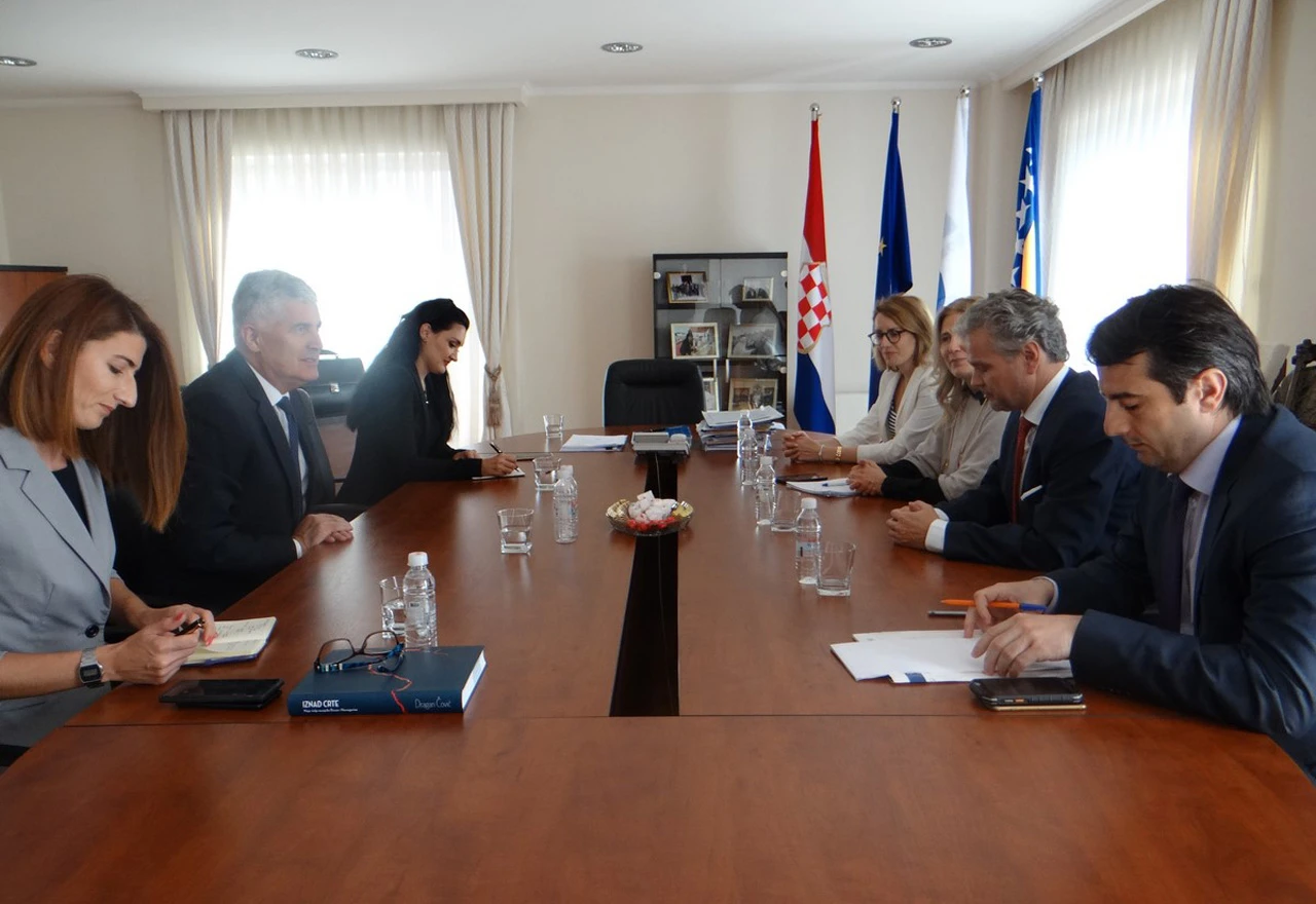 Čović i Sattler razgovarali o političkoj situaciji u BiH