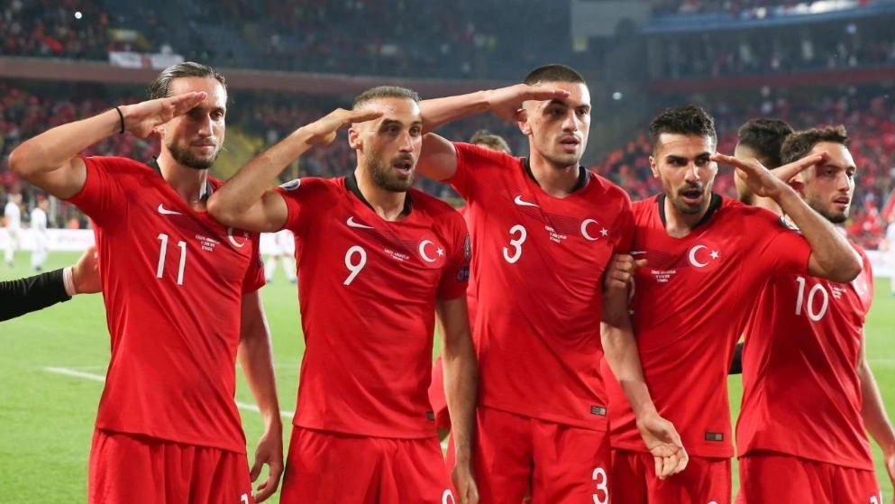 UEFA pokrenula istragu zbog "vojnog pozdrava" turskih nogometaša