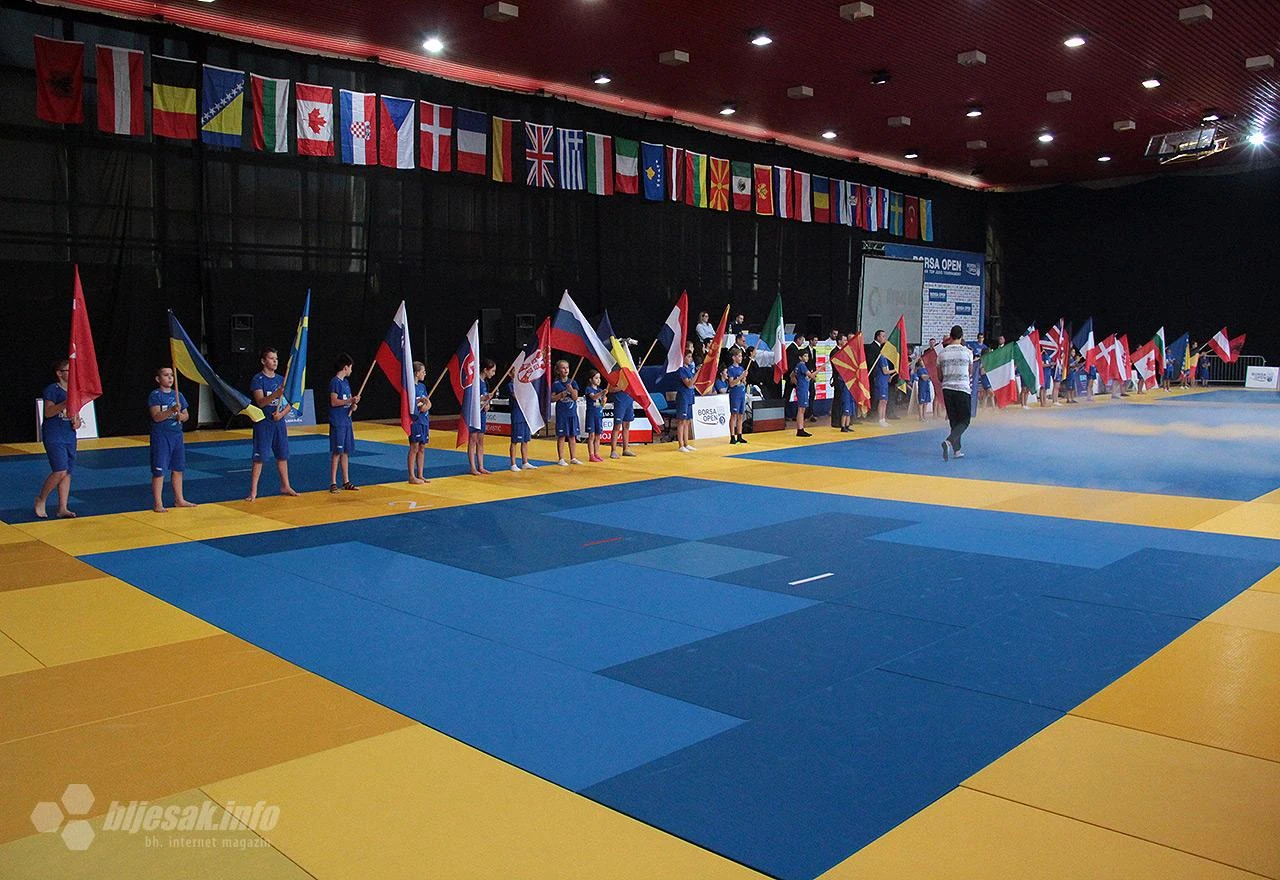 JAR, Uzebikstan, Libija i Alžir nove države na Borsa Openu