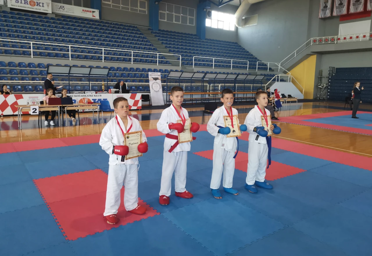 24 medalje za karataše Širokog Brijega na domaćem terenu