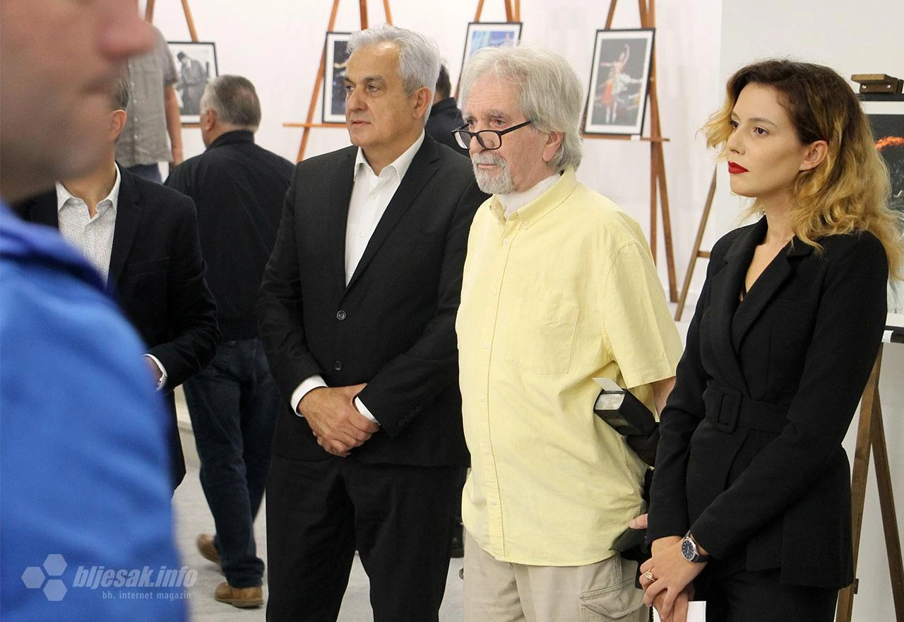 Veliki Stole: I na svoju izložbu s fotoaparatom