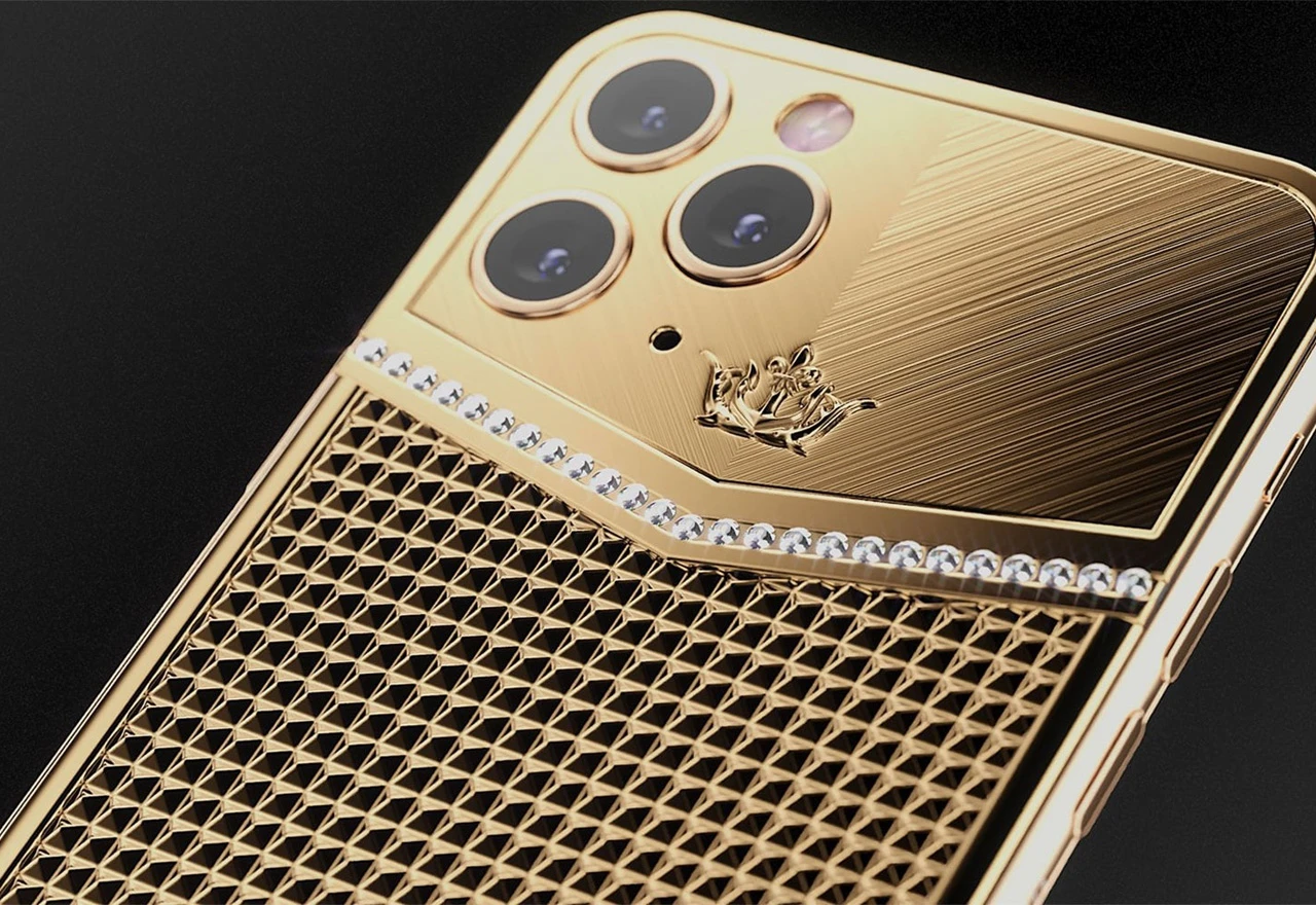 Caviar predstavio vlastitu inačicu iPhonea 11 Pro - bez kvadratnog otoka oko kamera