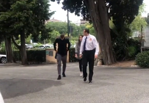 Edin Džeko stigao u bolnicu na operaciju