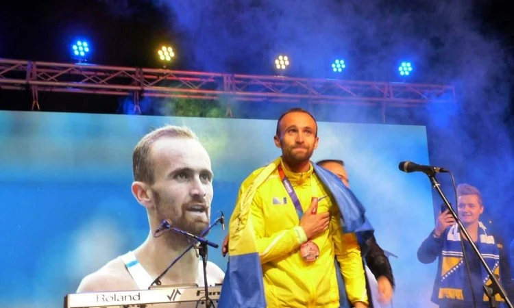 Tuka stigao na stadion gdje je i započeo svoju atletsku karijeru