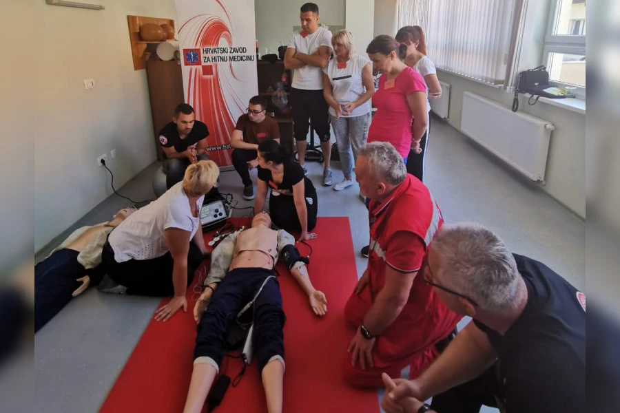 Znanja nikada dosta: Edukacija djelatnika hitne pomoći u Tomislavgrad