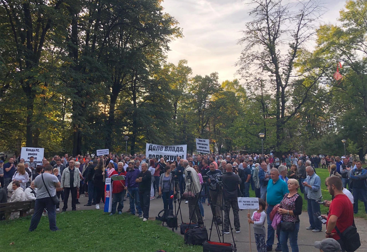 Građani se okupljaju zbog poskupljenja struje