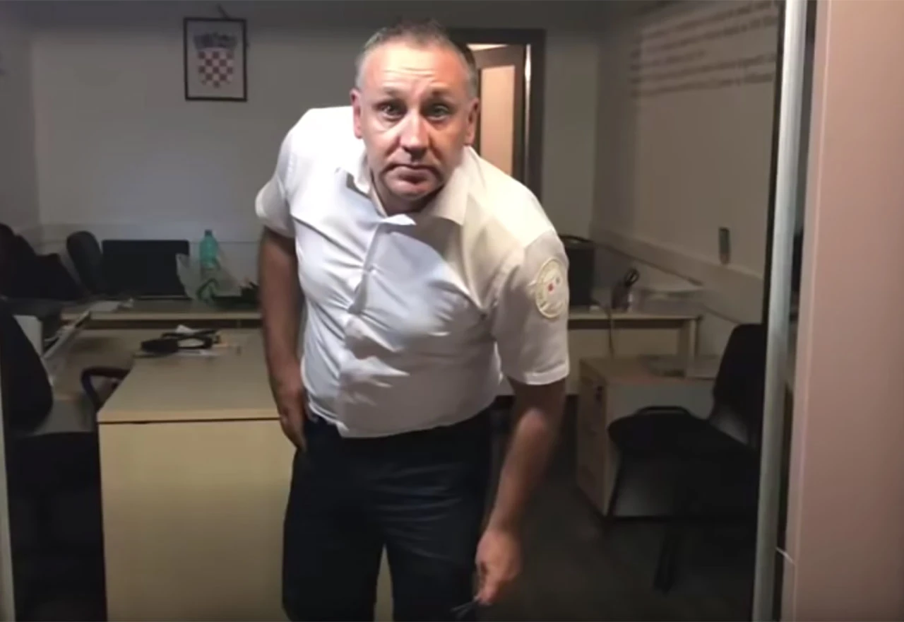 Splićanin plesao komunlanom redaru kako bi ovaj izašao raditi svoj posao