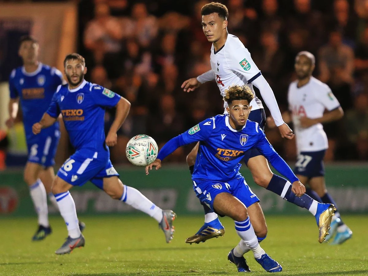 Četvrtoligaš izbacio Tottenham, City lako prošao