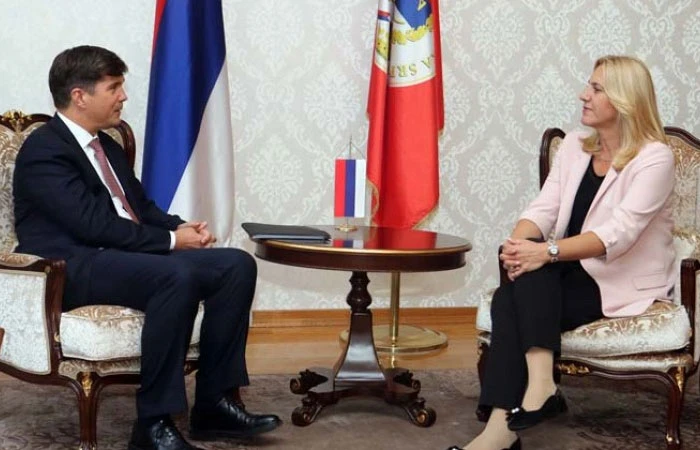 Pokušaj zbližavanja SAD-a i Srpske