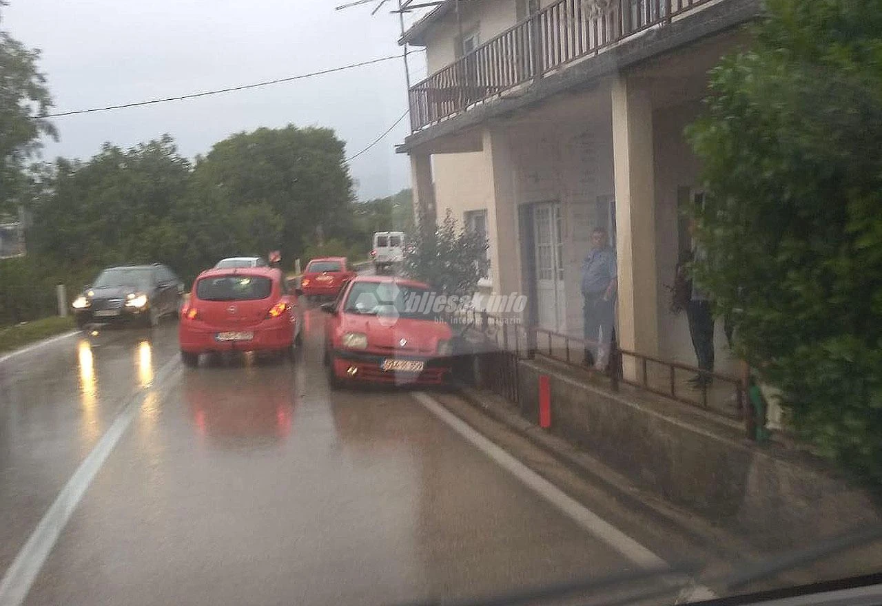Široki Brijeg - Mostar: Automobilom udario u zid