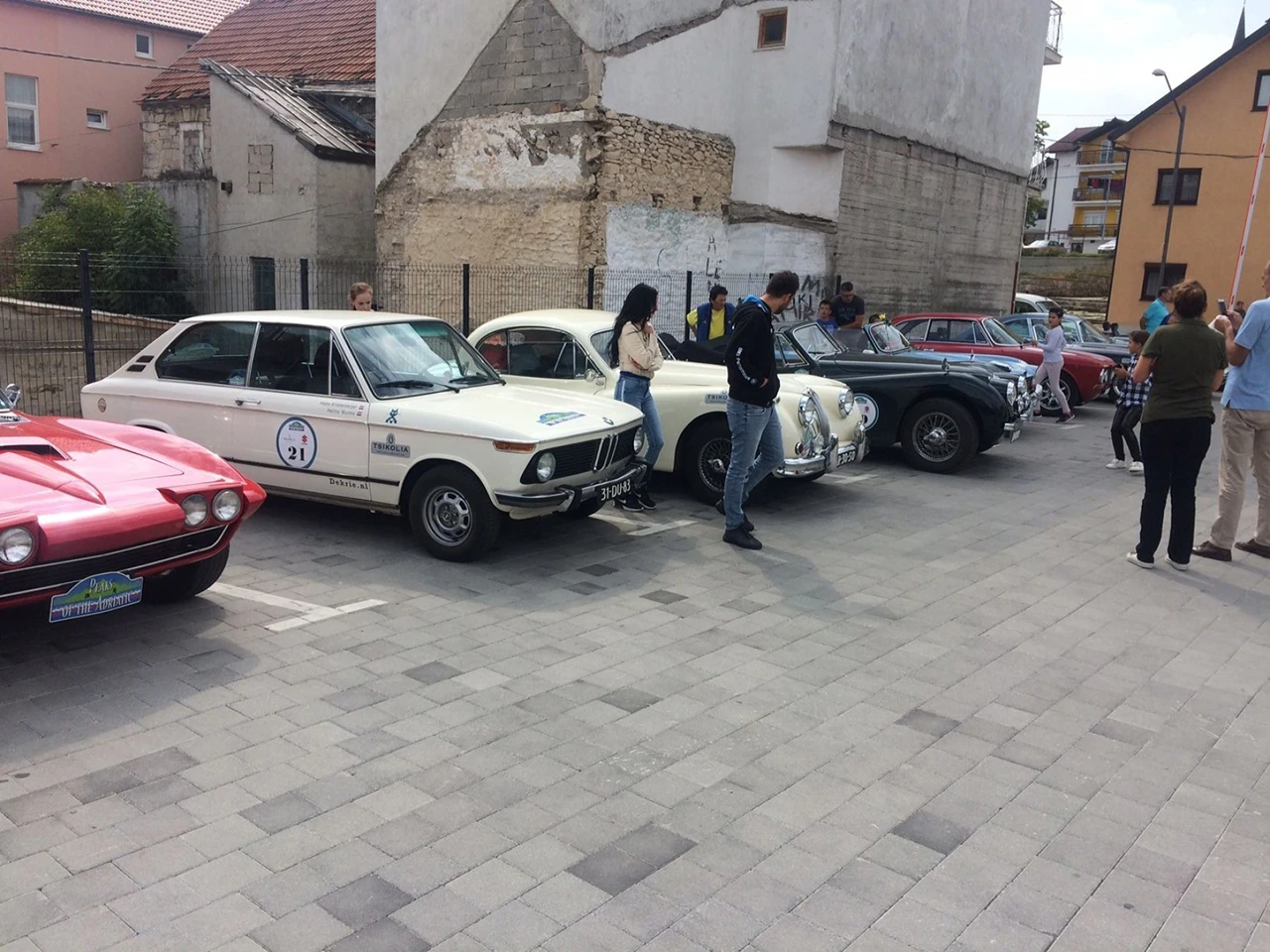 Na proputovanju kroz Europu oldtimeri stigli u Tomislavgrad