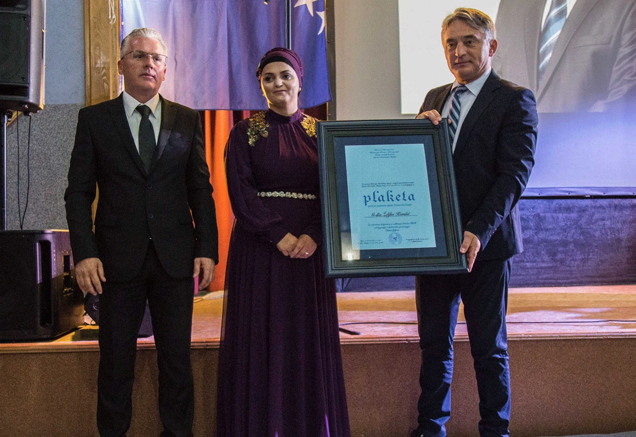 Komšić: Ne dajte da nam ubiju ideju Republike
