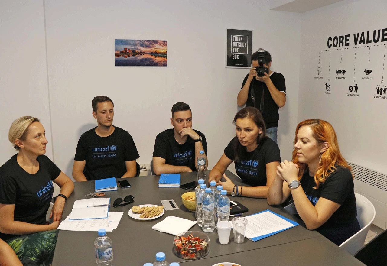Sastanak u Mostaru: Manjkavosti u sustavu ugrožavaju zaštitu djece u BiH