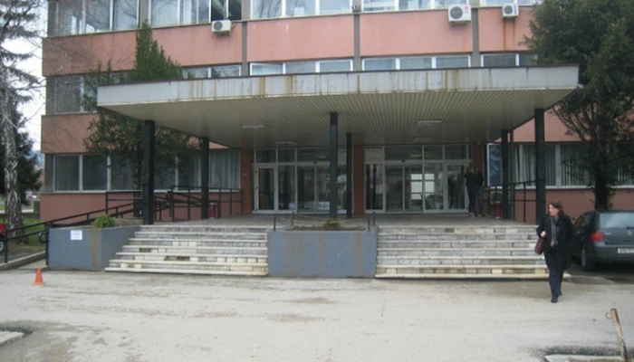 Umirovljeni profesor sebi otvorio odsjek