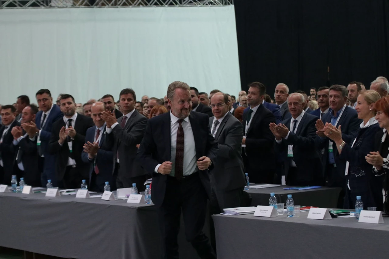 Bakir Izetbegović ponovno predsjednik SDA