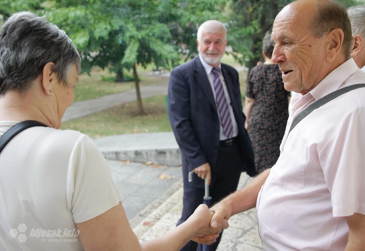 Mostar: U školskim klupama nakon 50 godina